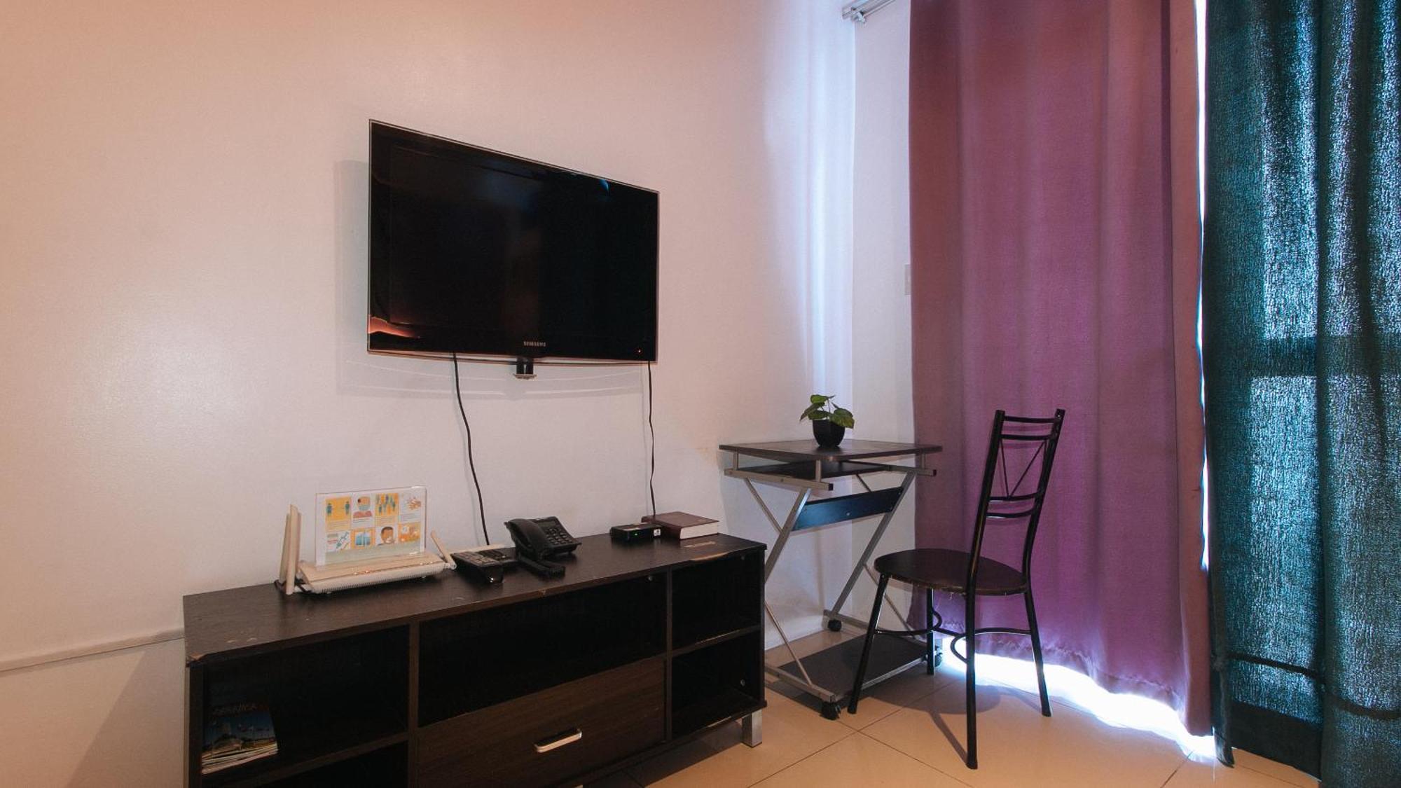 Reddoorz @ Melbourne Suites Makati Makati City Екстер'єр фото