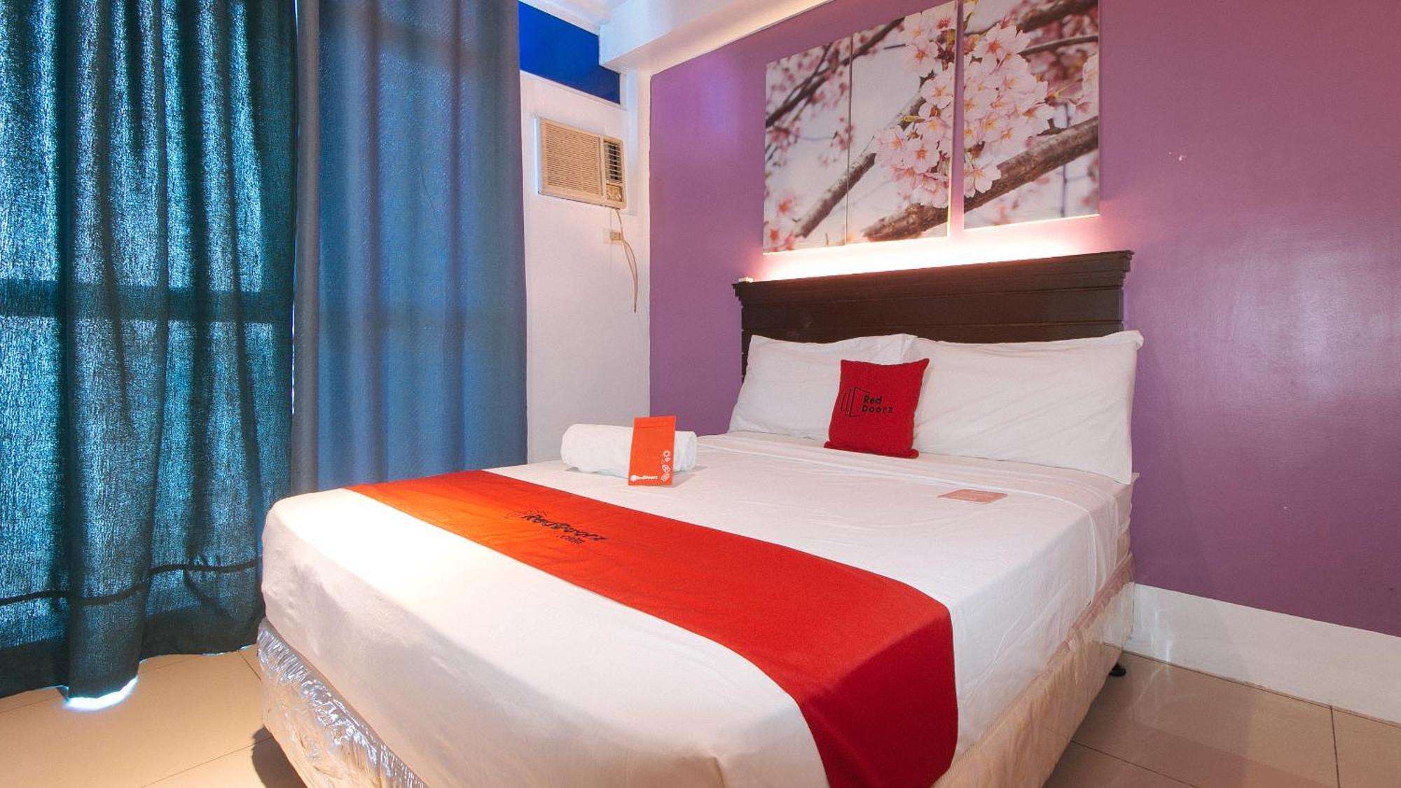 Reddoorz @ Melbourne Suites Makati Makati City Екстер'єр фото