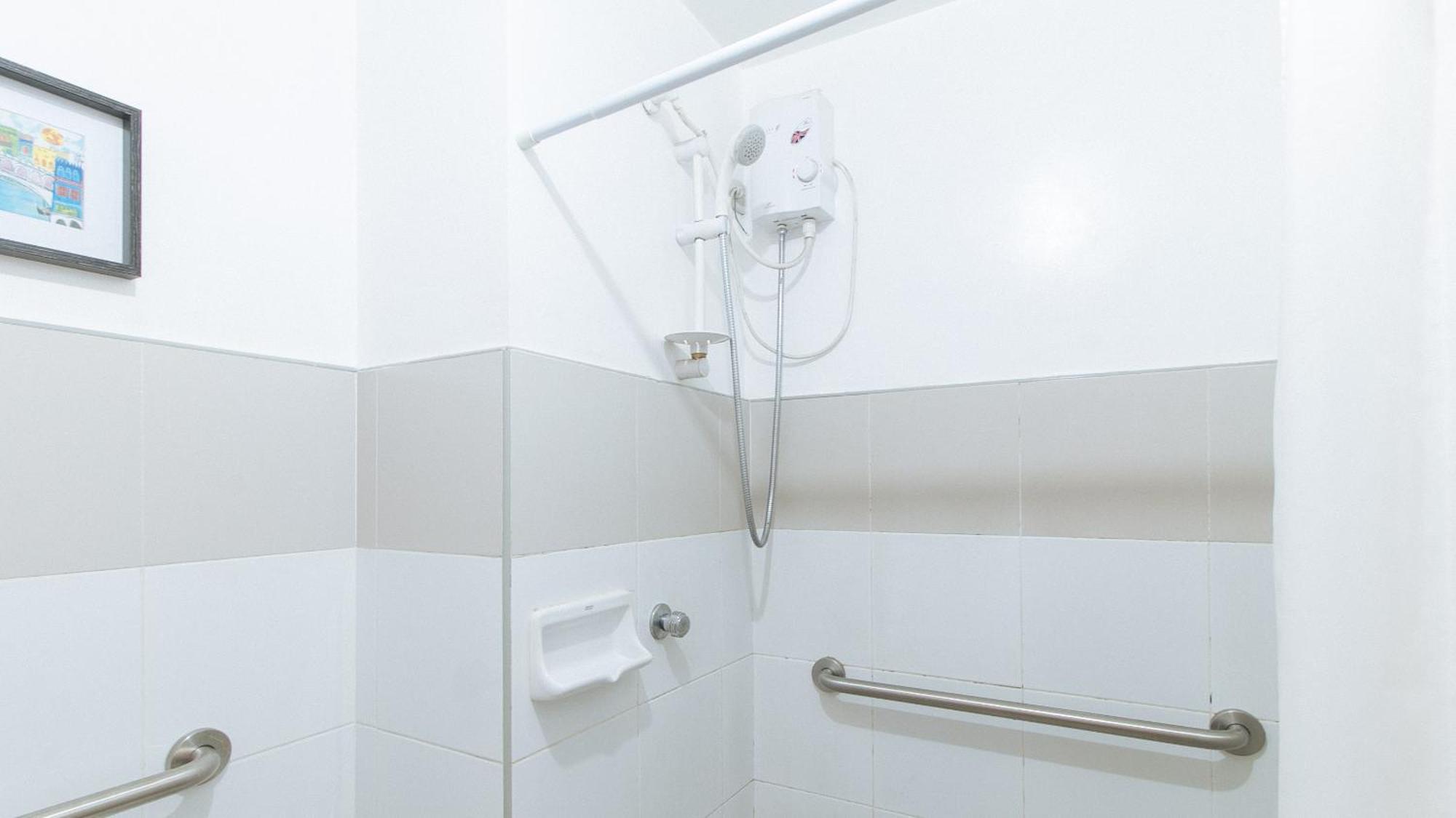 Reddoorz @ Melbourne Suites Makati Makati City Екстер'єр фото