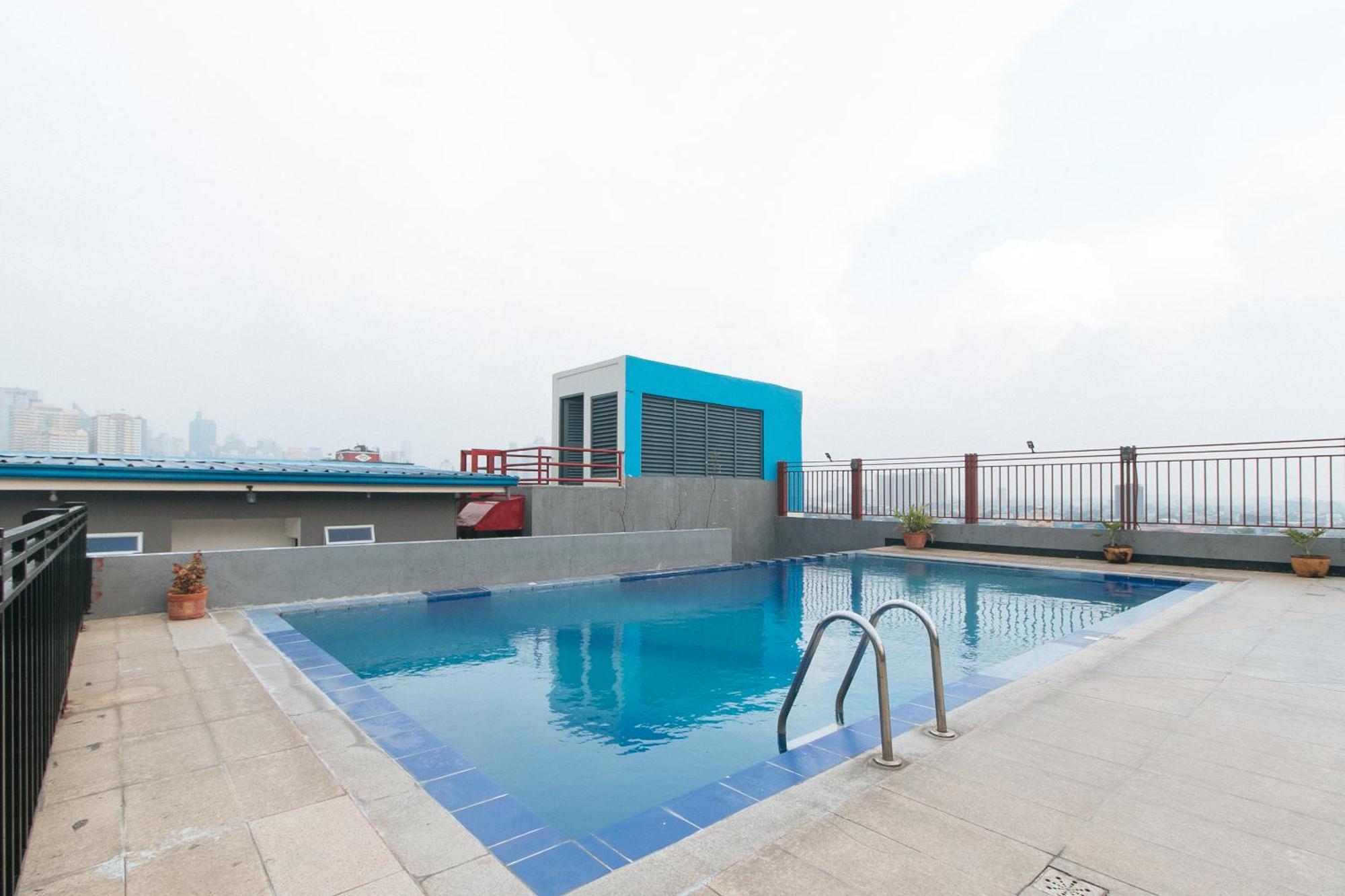 Reddoorz @ Melbourne Suites Makati Makati City Екстер'єр фото
